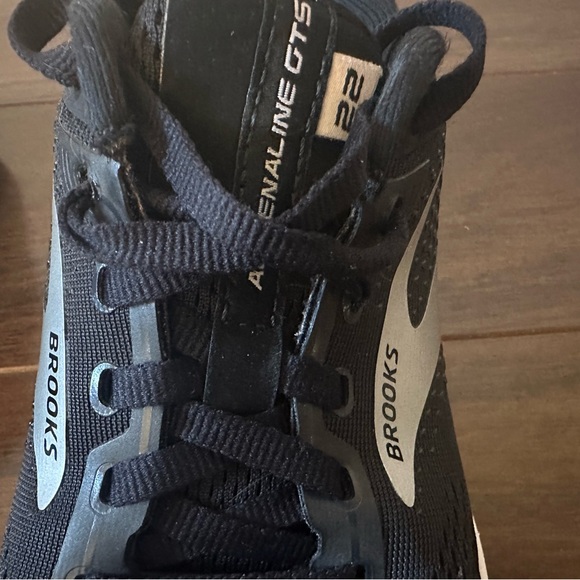 Brooks Adrenaline GTS22 Running Shoes Sz 8 - Picture 9 of 15